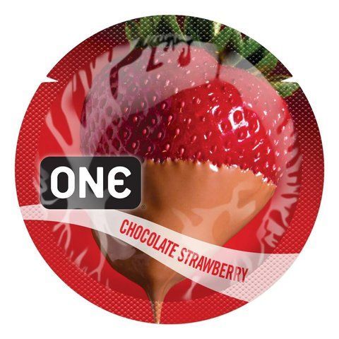 Ароматизований презерватив ONE FlavorWaves Chocolate Strawberry, 1 шт SX0748 фото ЦЕ МІЖ НАМИ