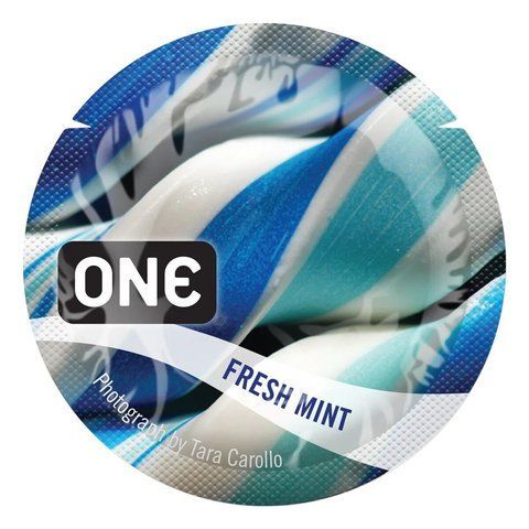 Ароматизований презерватив ONE FlavorWaves Fresh Mint 1 шт SX0752 фото ЦЕ МІЖ НАМИ